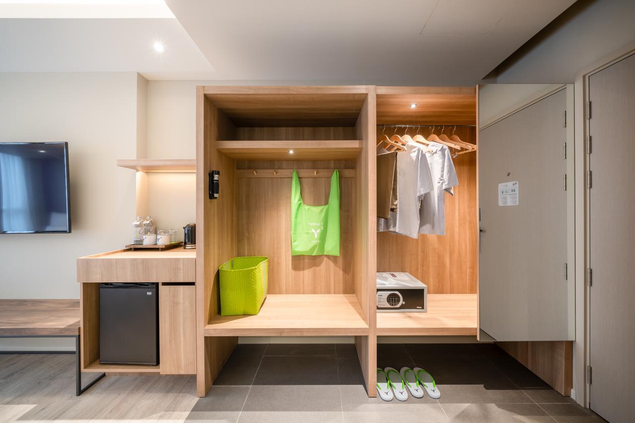 Triple Y Hotel Бангкок Экстерьер фото