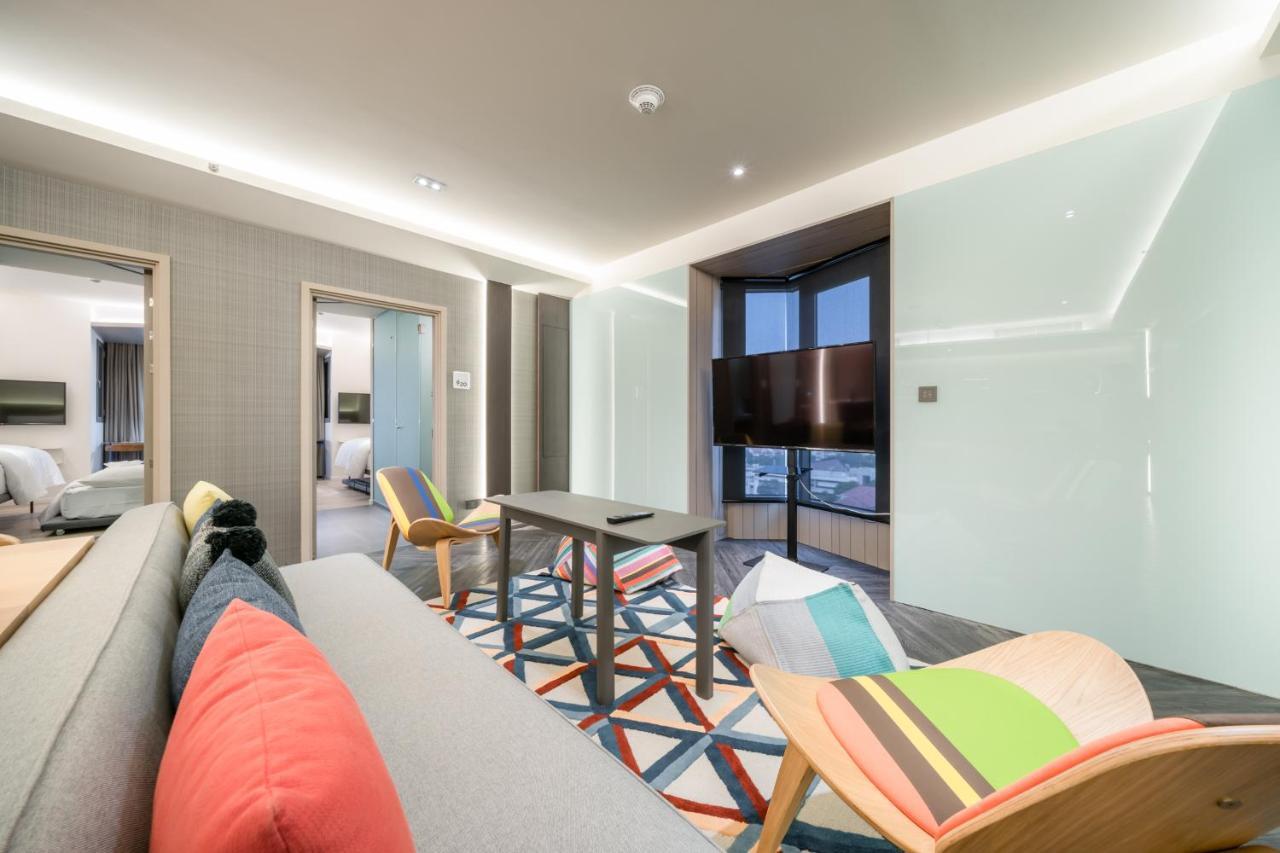 Triple Y Hotel Бангкок Экстерьер фото